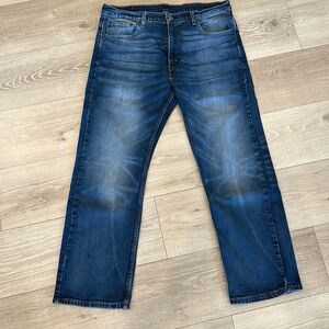 Barely worn Men’s Levi’s 569 34x30 Jeans